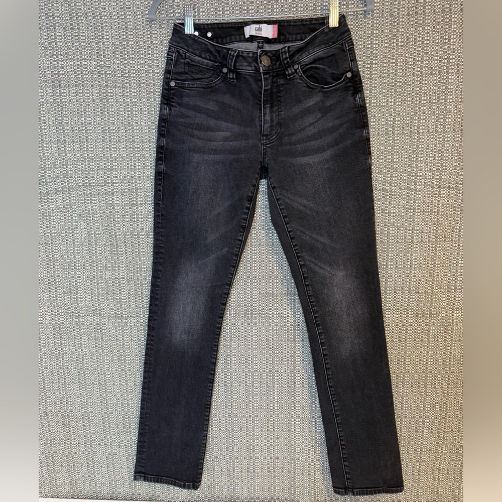 Cabi High Straight Jeans Trending Darkwash Colorway EUC‎ 2